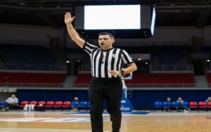 Quanto guadagna un arbitro di basket